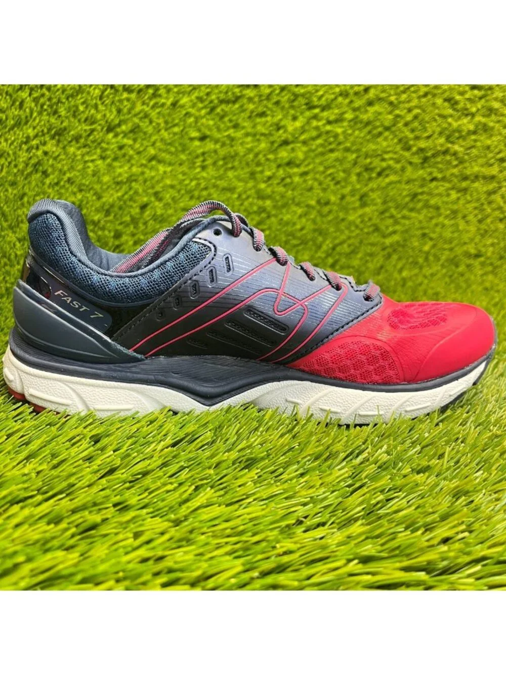 Karhu Fast 7 MRE Womens Size 7 Blue White Walking Running Shoes Sneakers